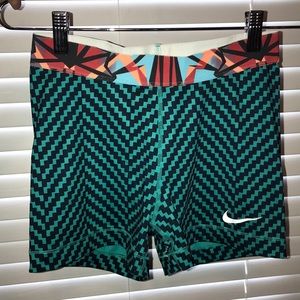 Nike Dri-Fit Patterned 3 Inch Shorts Size Medium
